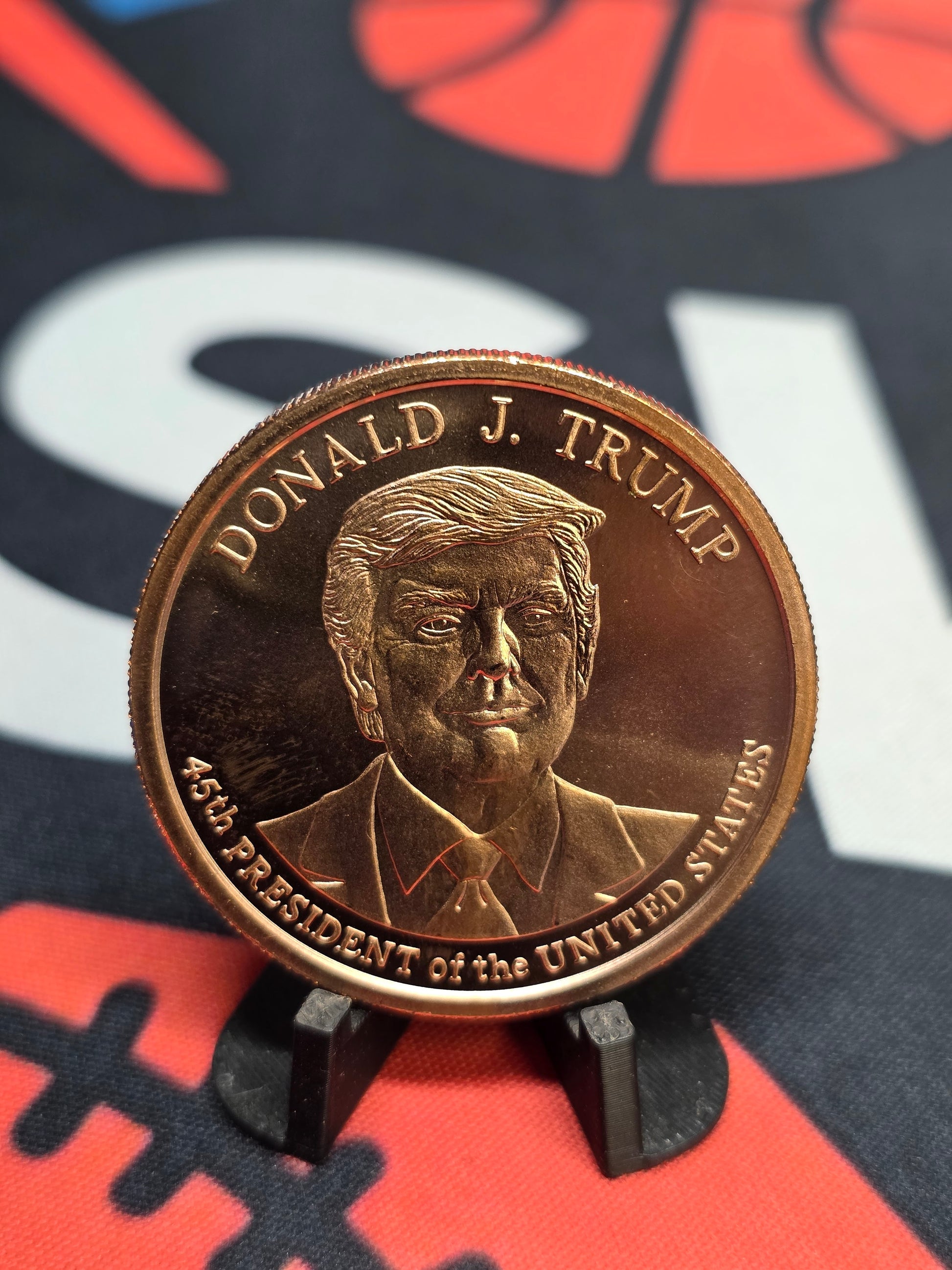 Donald Trump 1  oz .999 Vigilant Copper Round